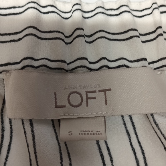 Ann Taylor Loft off the shoulders loose fit strapped Top womens Sz Small EUC - Picture 13 of 15